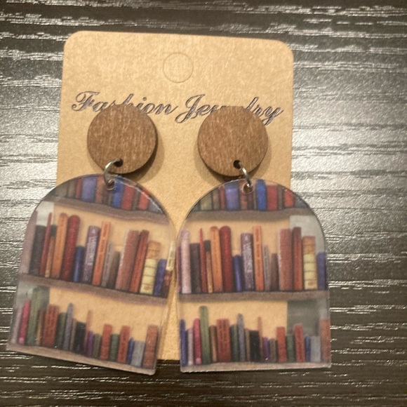 3/$20 Book earrings brand new & would make a great gift for teacher, librarian - Picture 1 of 1